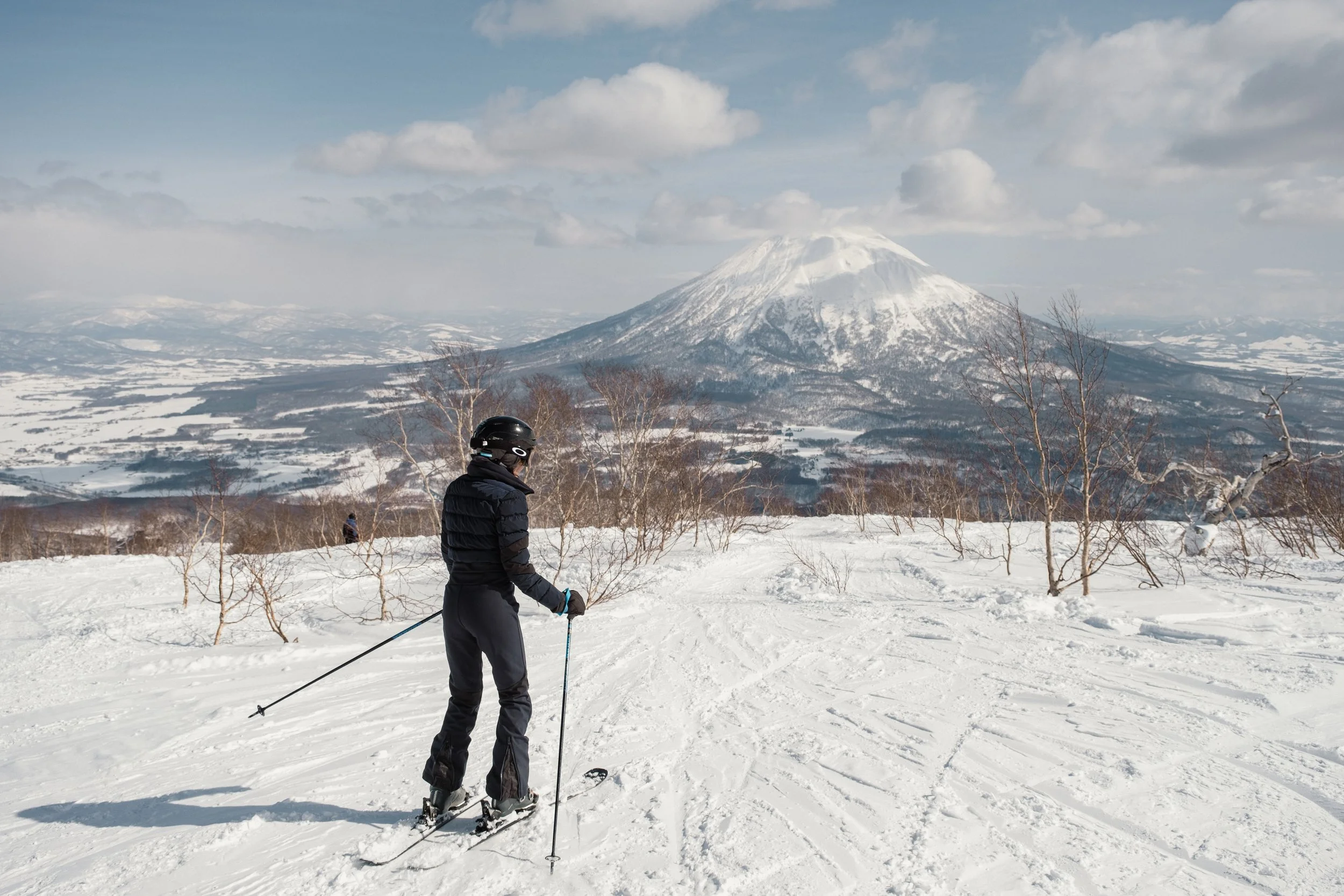 Skiing in Niseko with Ski valet
