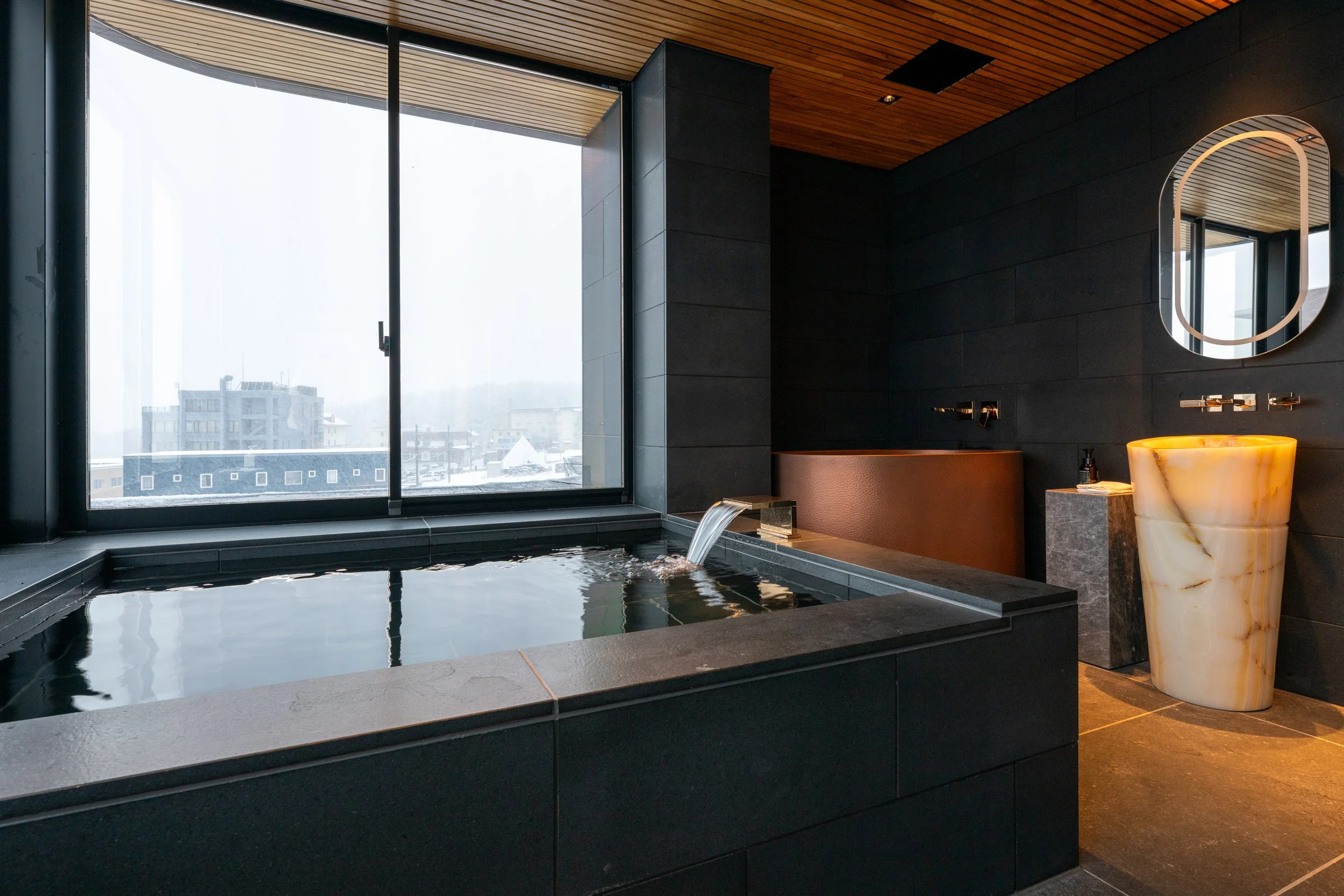 Bathroom - Meigetsu Aki Niseko Chalet - Niseko
