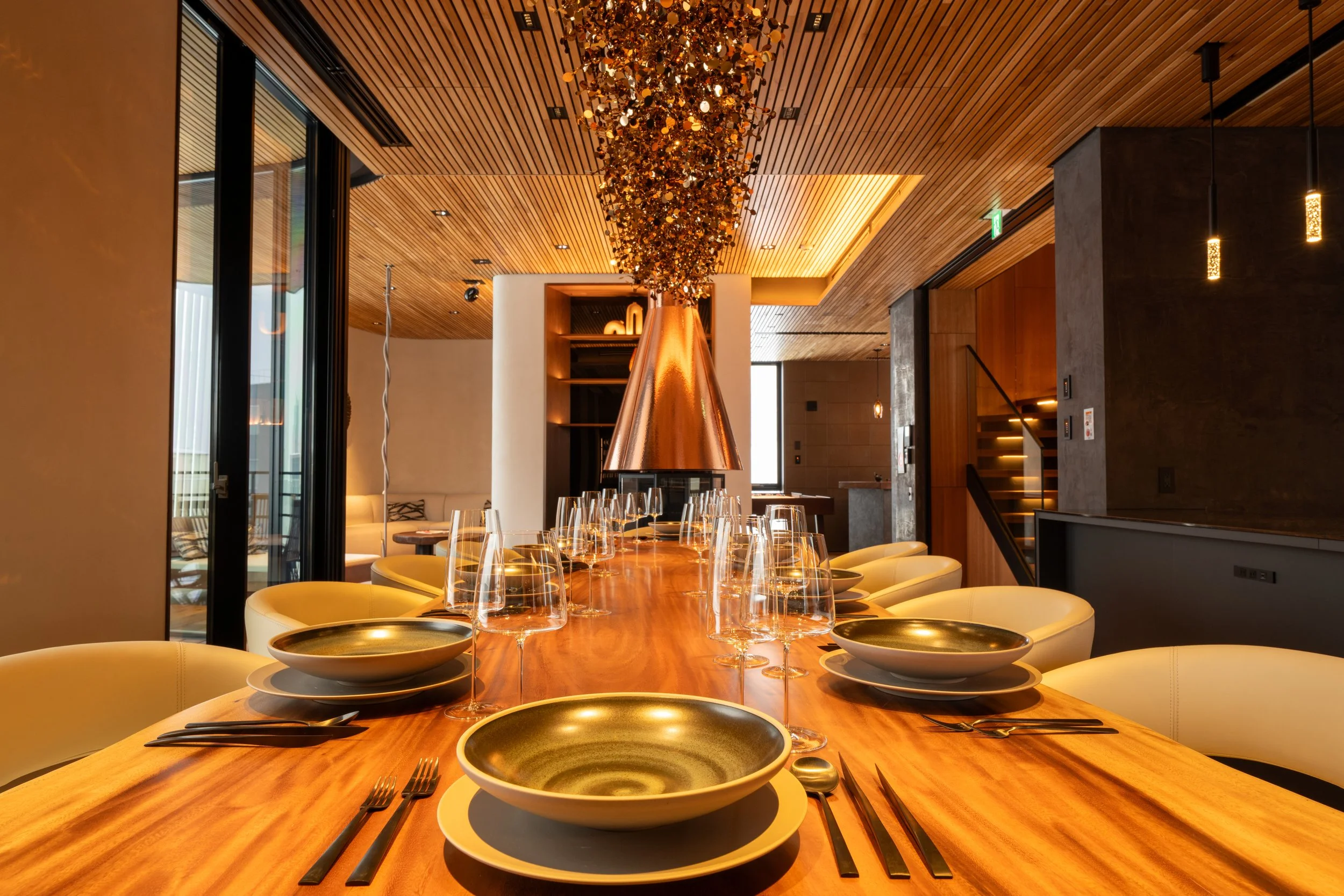 Meigetsu Aki Niseko_Niseko_09_Dining Area.jpg