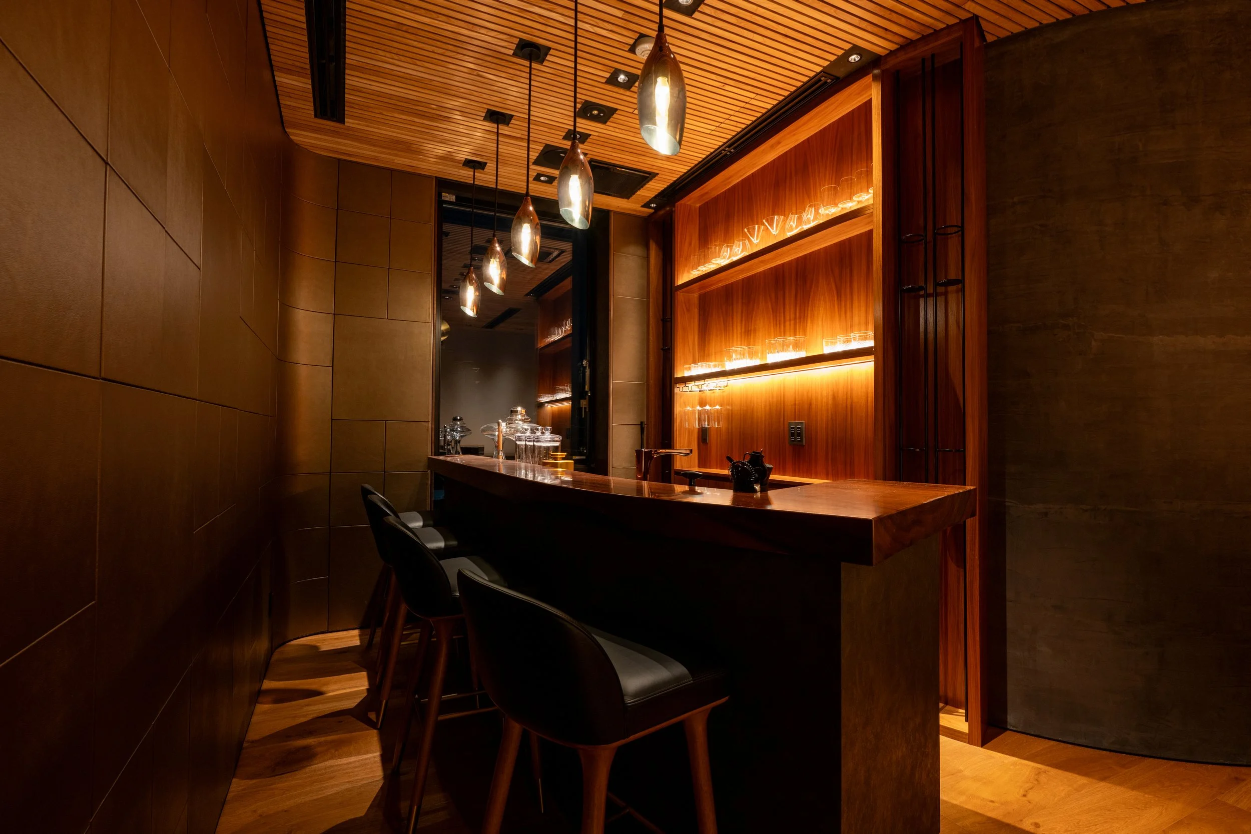 Meigetsu Aki Niseko_Niseko_05_Living Area.jpg