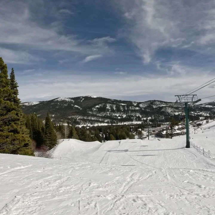 Slushy days are upon us 🌄🌄

#seizetheday #smallbusiness #beanies #skiing #slushy