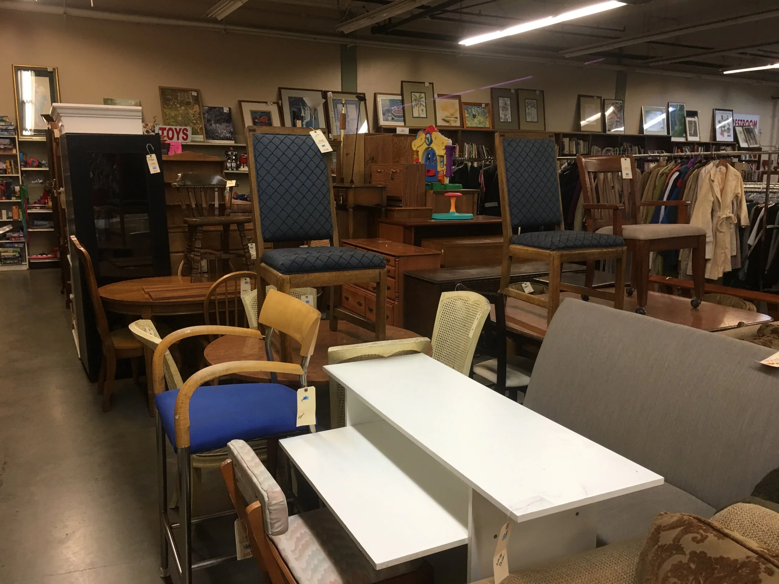 FURNITURE - Discover your nightstand, computer table, dresser or coffee table.