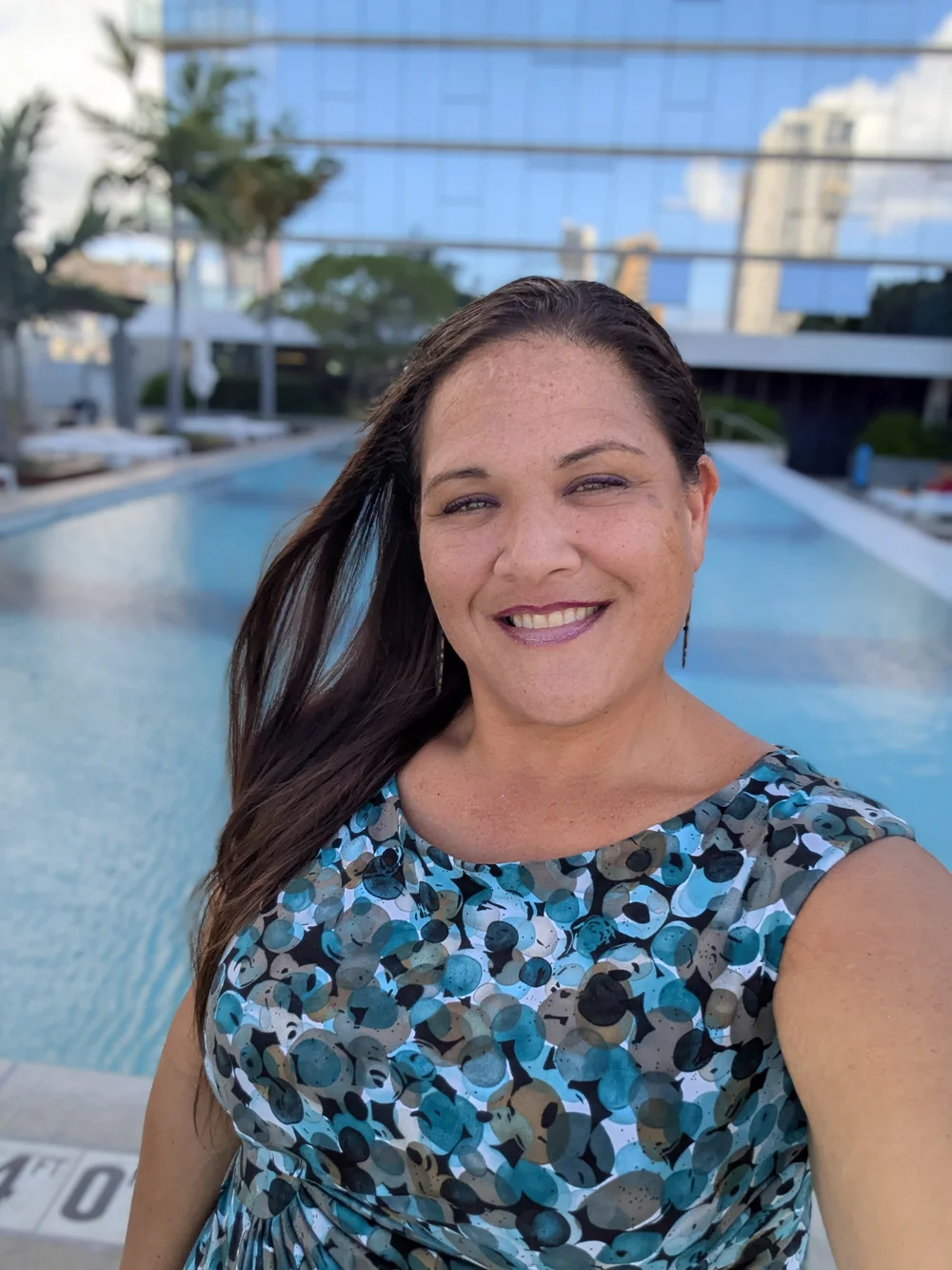 Sascha Thompson, The Aloha Realtor