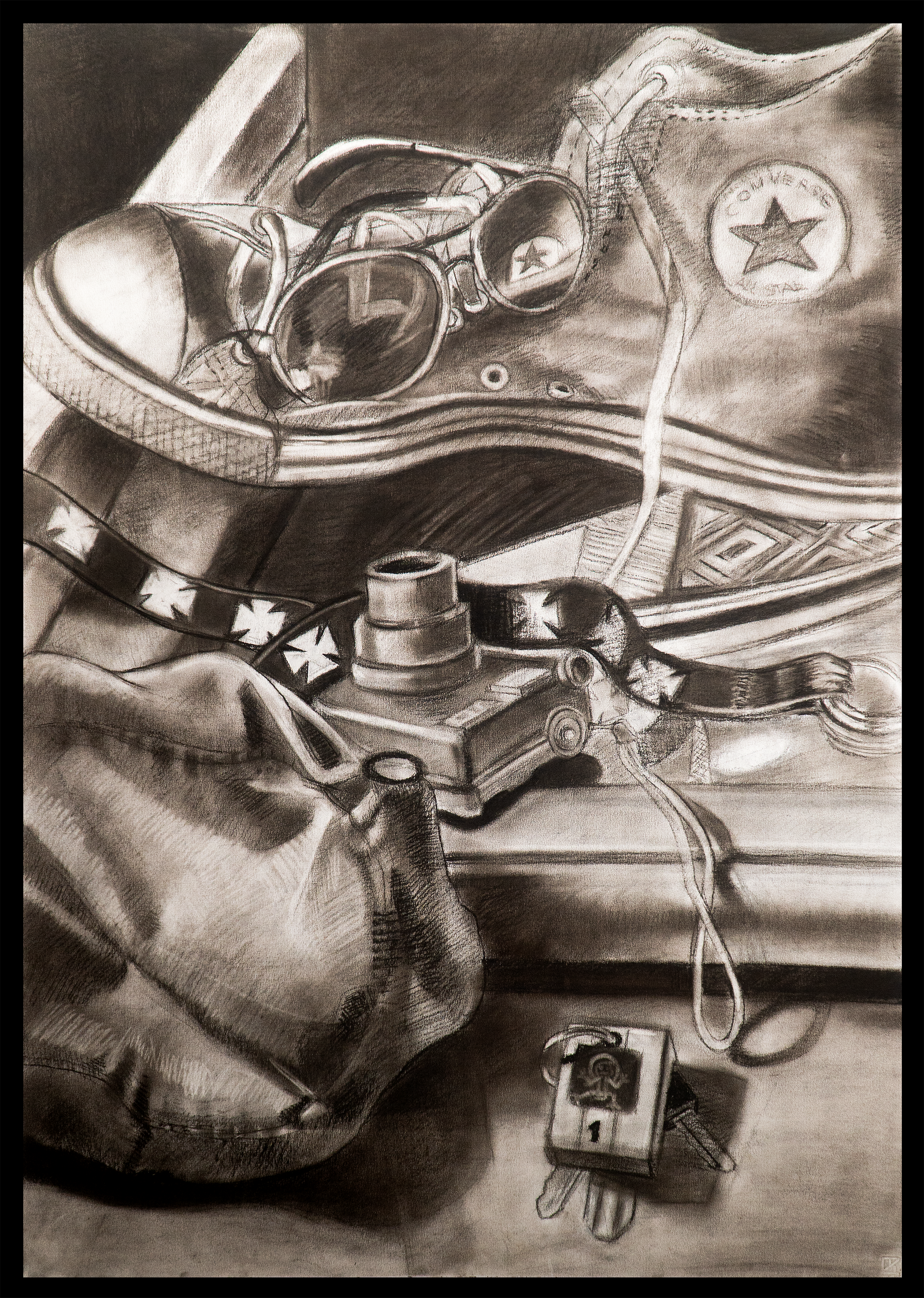   Chaotic Still Life   2008  Charcoal on Fabriano Paper 2000×2000mm 