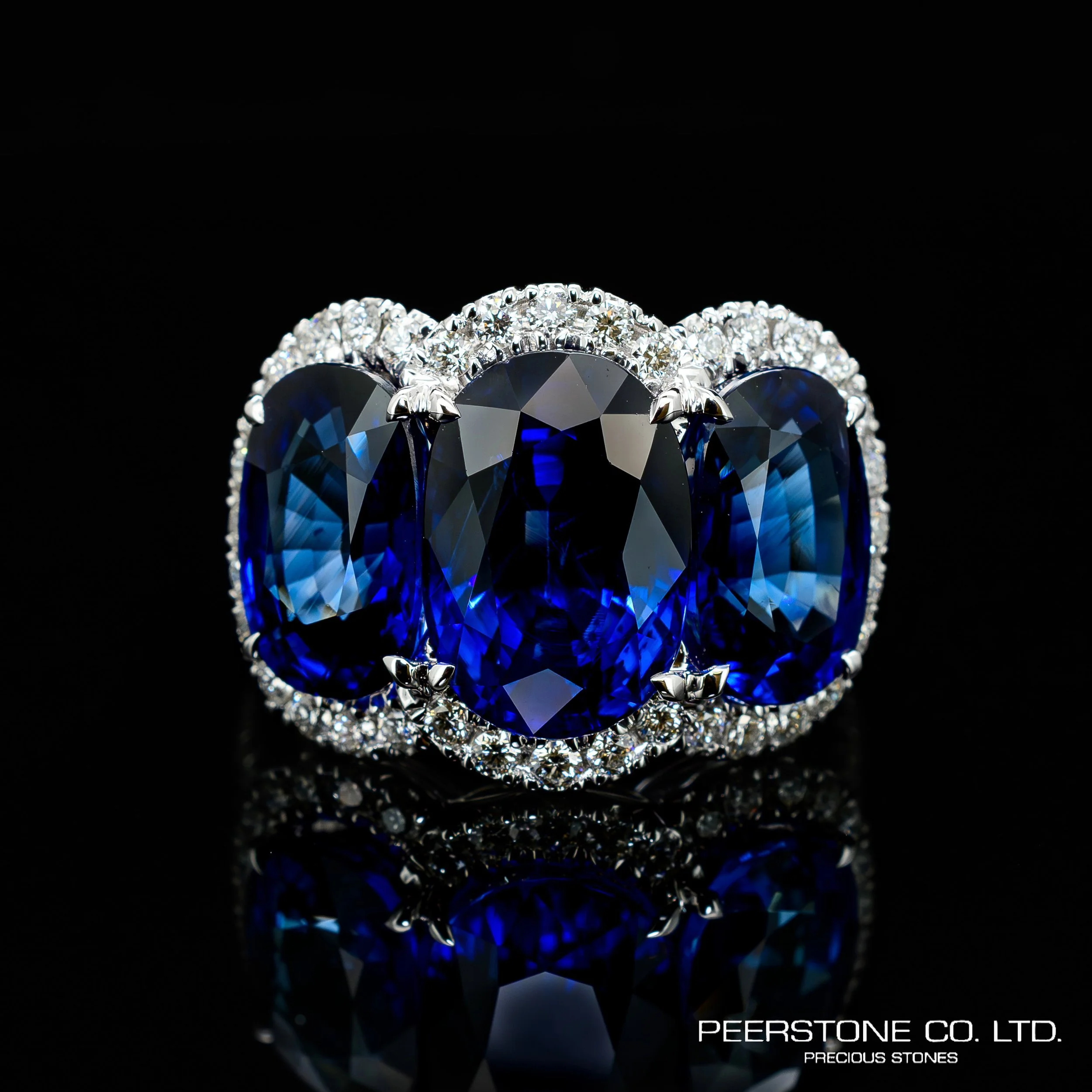 14.19 Royal Blue Sapphire Oval Ring (2).JPG
