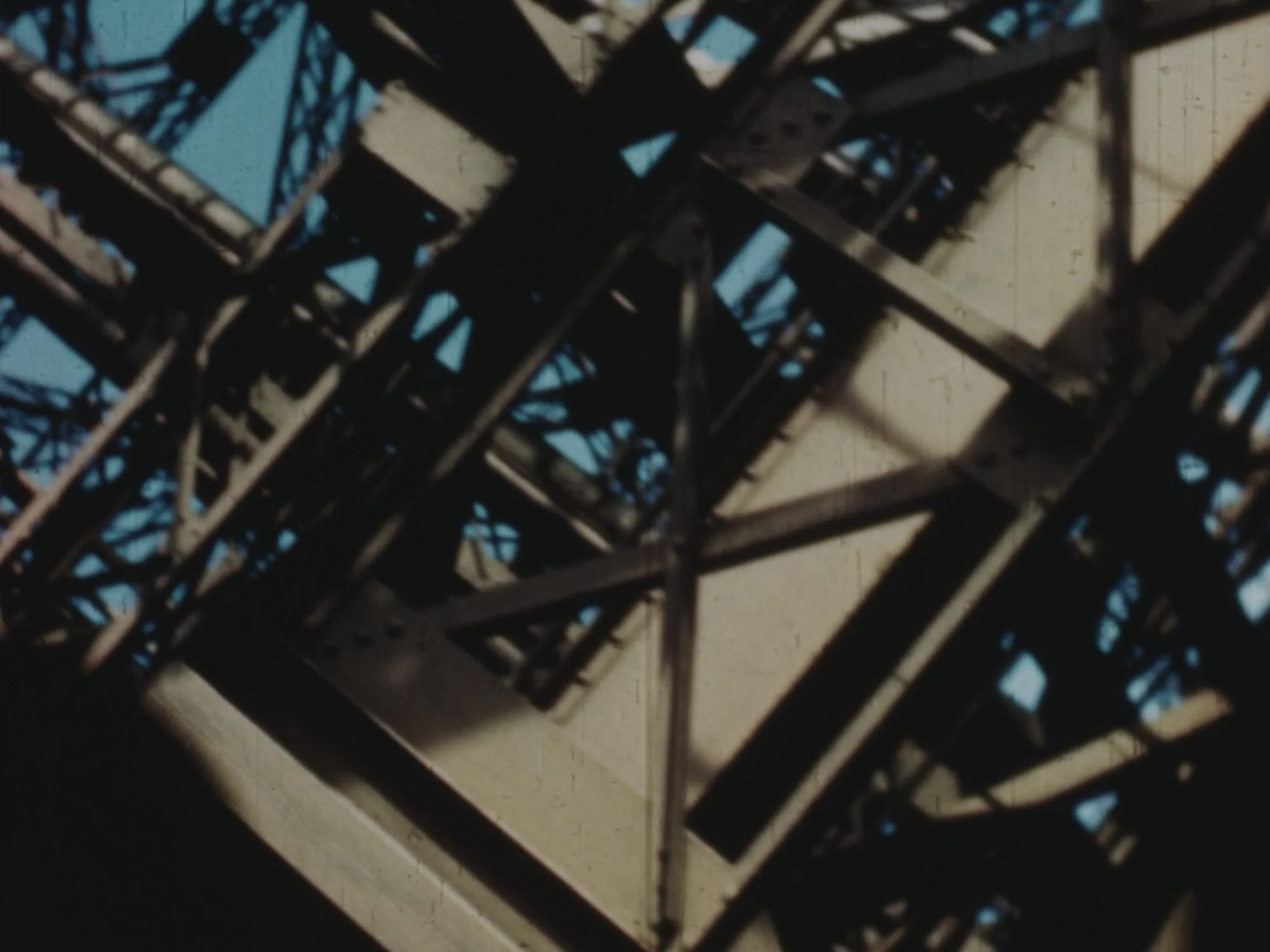 Claire-Falkenstein_Structures-and-People_1965_00_02_51_18.jpg