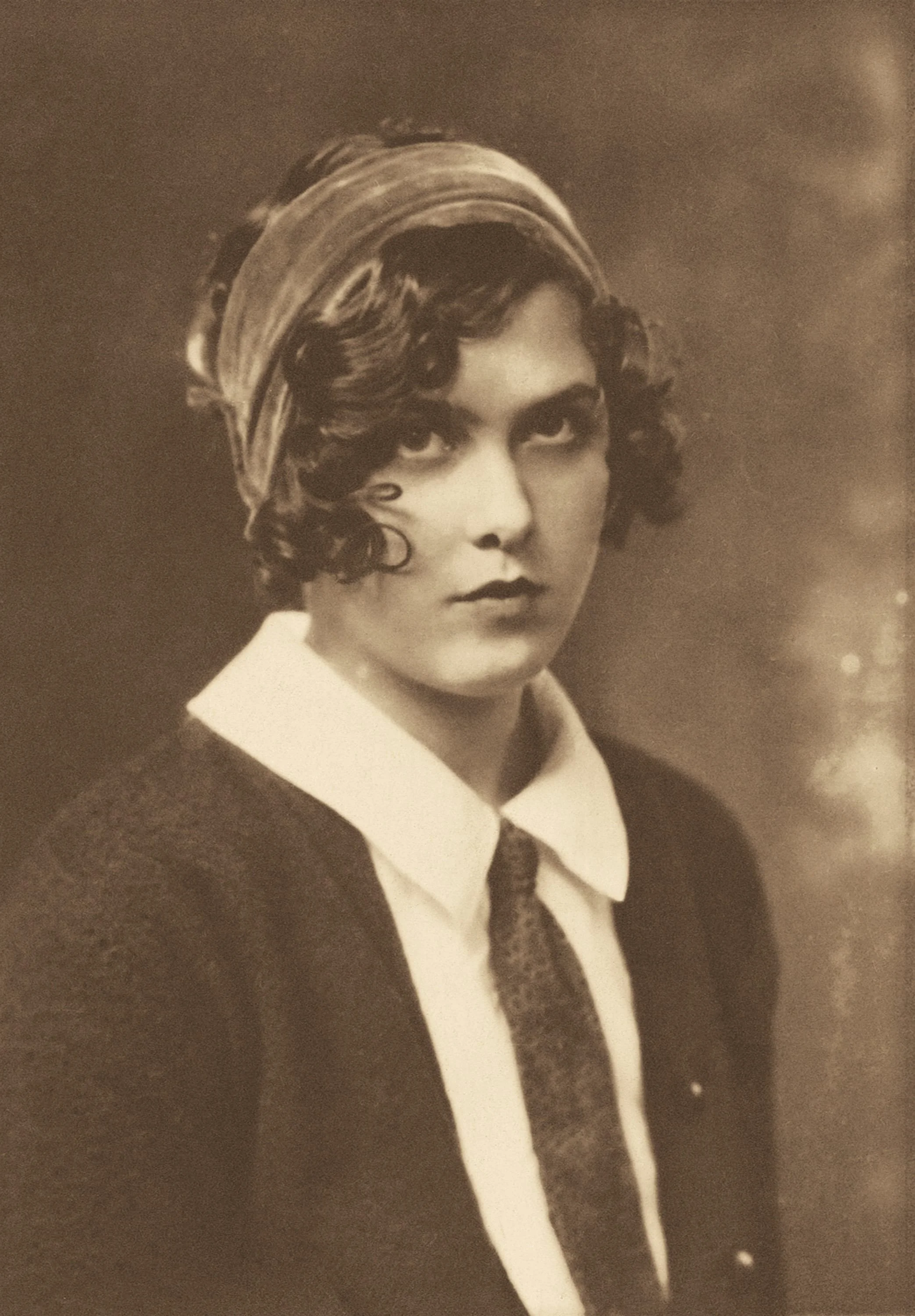 Claire Falkenstein yearbook
photograph, Anna Head School, Oakland,
California, 1926