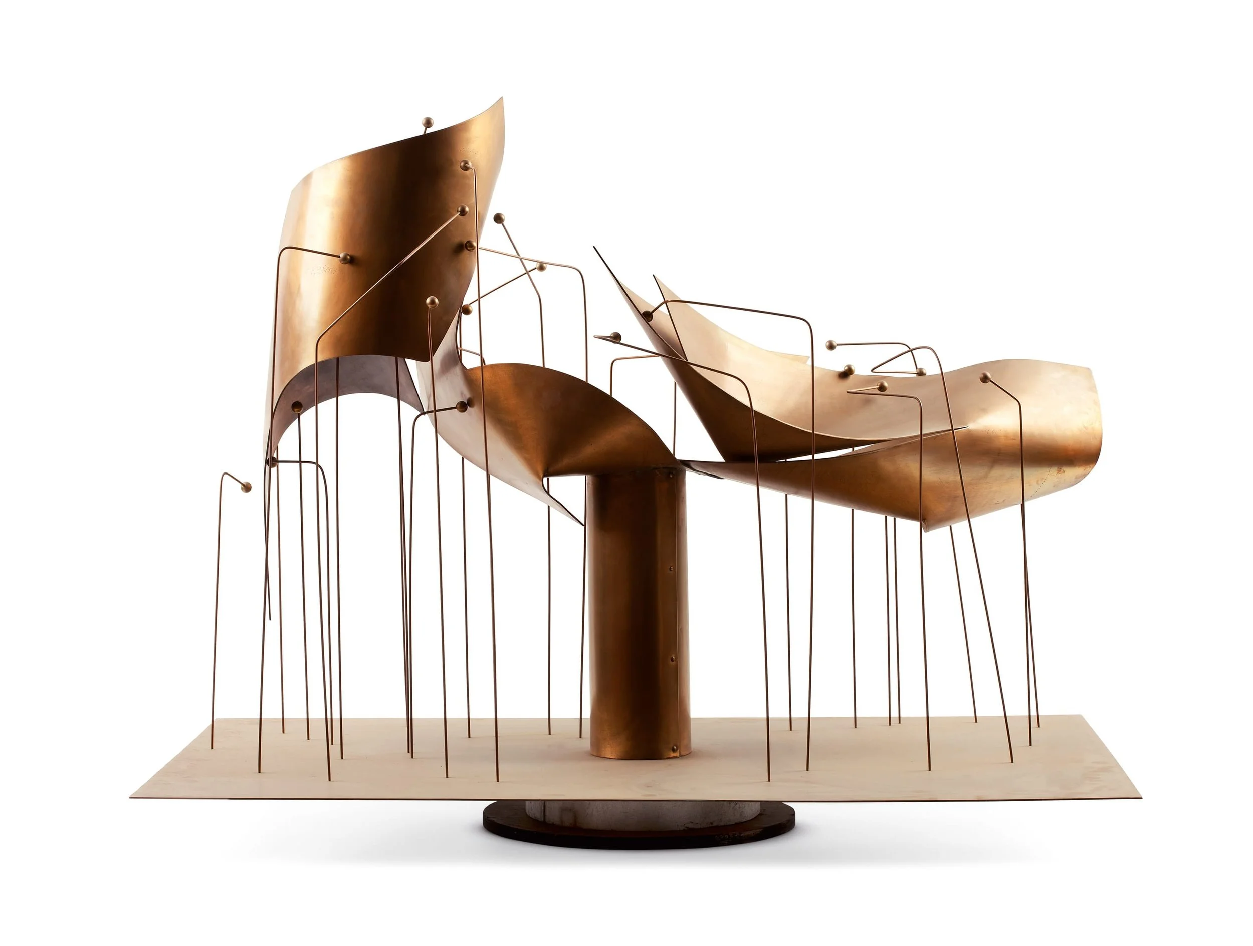  Flora (Topology) , 1973 . Bronze with kinetic motor, 48 × 60 × 36 in. (121.9 × 152.4 × 91.4 cm) 