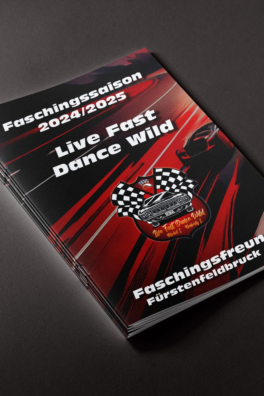 Broschüren:
Konzept & Layout für Print- oder digitale Broschüren;
Farb- & Typografiegestaltung;
Optimierung für Lesbarkeit und Informationsstruktur;
Druckfertige Aufbereitung für alle Formate