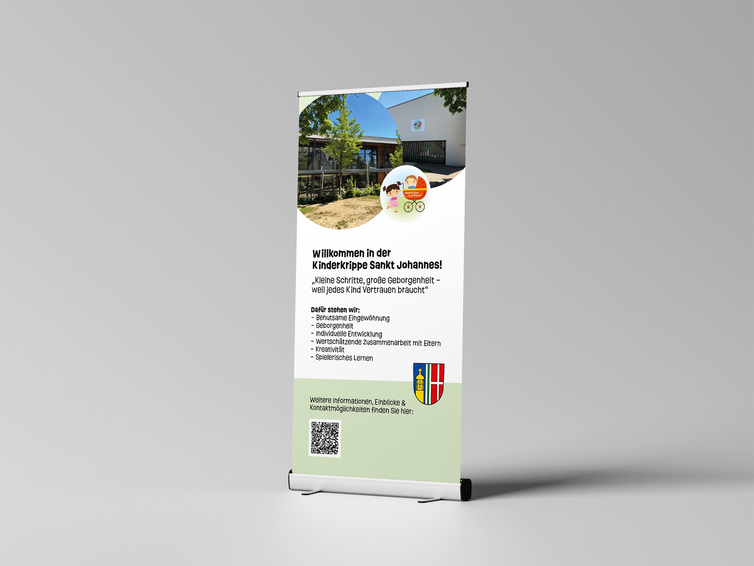 Roll-Ups:
Layout & Design für POS, Messen oder Events;
Zielgerichtete Informationsdarstellung;
Farb- & Typografieabstimmung auf Branding;
Druckfertige Aufbereitung für Roll-Up Formate