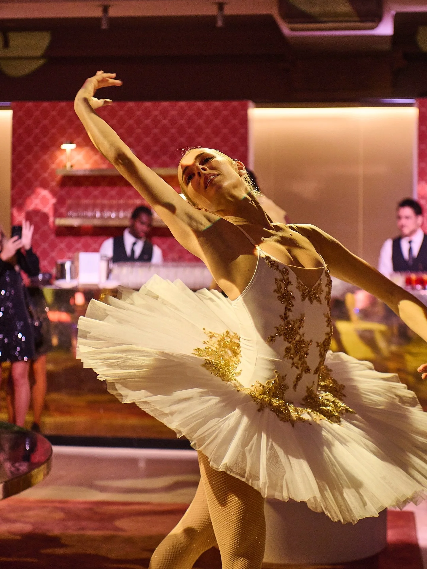 There&rsquo;s something so magical about ballerinas during the holiday season 🩰 ✨ 

@rcreative_studio Bespoke Show Concepts and Immersive Entertainment Experiences.

📧 hello@rcreativestudio.com 

Luxury event entertainment. Ballerinas. The nutcrack