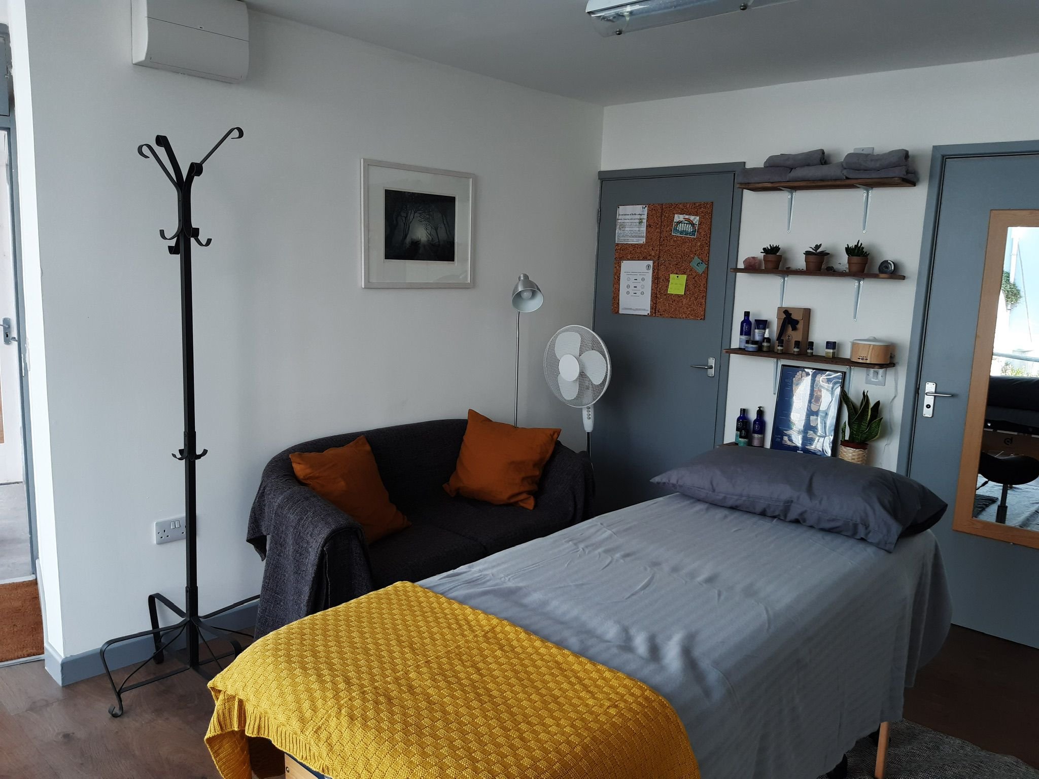 The Calstock Therapy Hub.