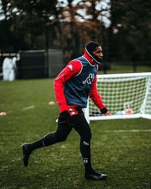 웨이브웨어, 유럽 축구 무대에서도 함께합니다!