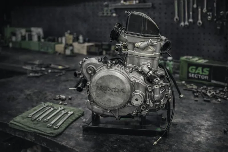 Moottorin kunnostus 4-t