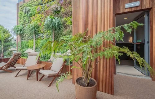 Speisse construção rooftop em hotle Rooftop Bar - The Vintage Hotel & Spa, Portugal 3.jpg