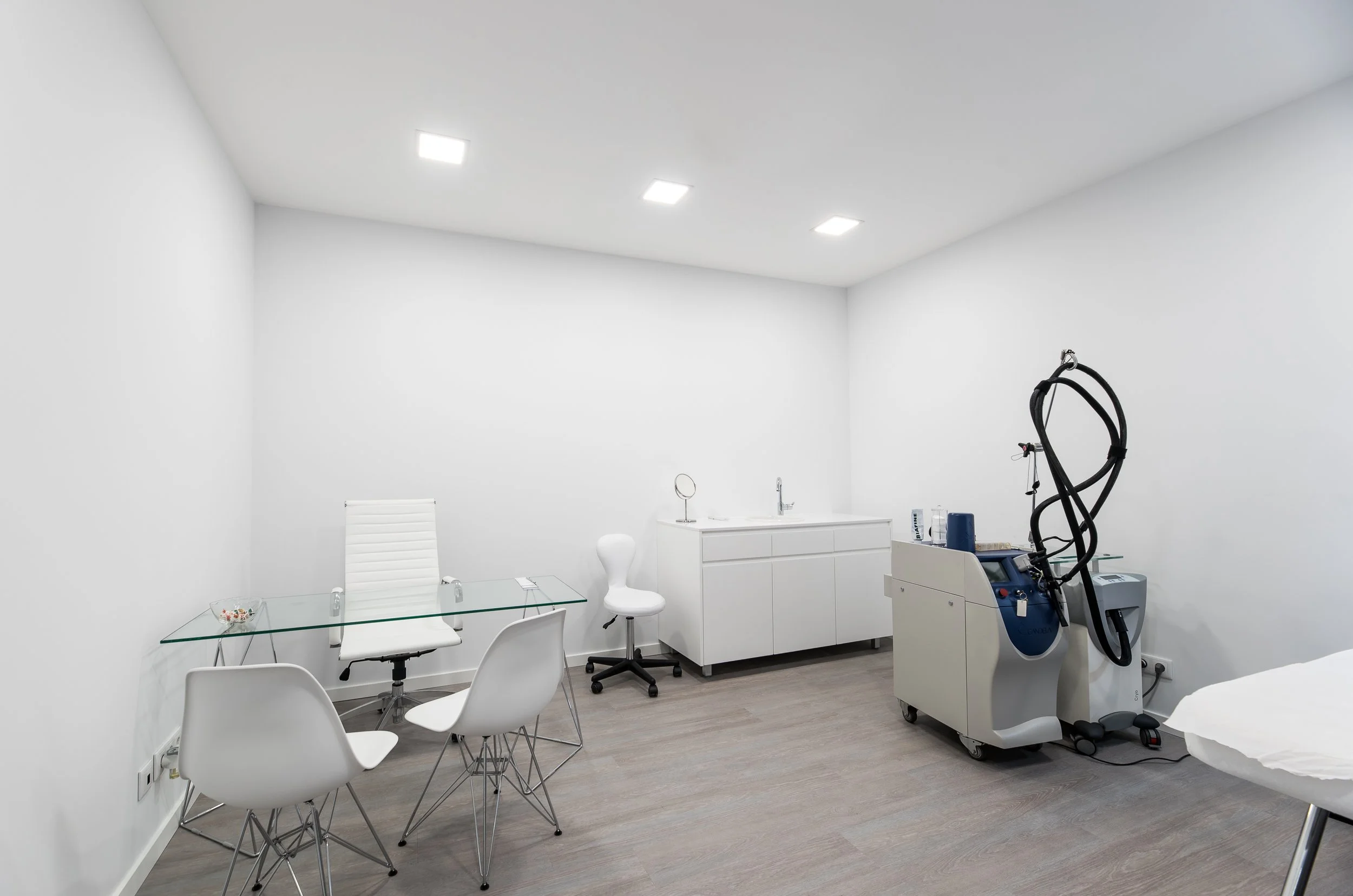 ULTIMATE LASER TELHEIRAS