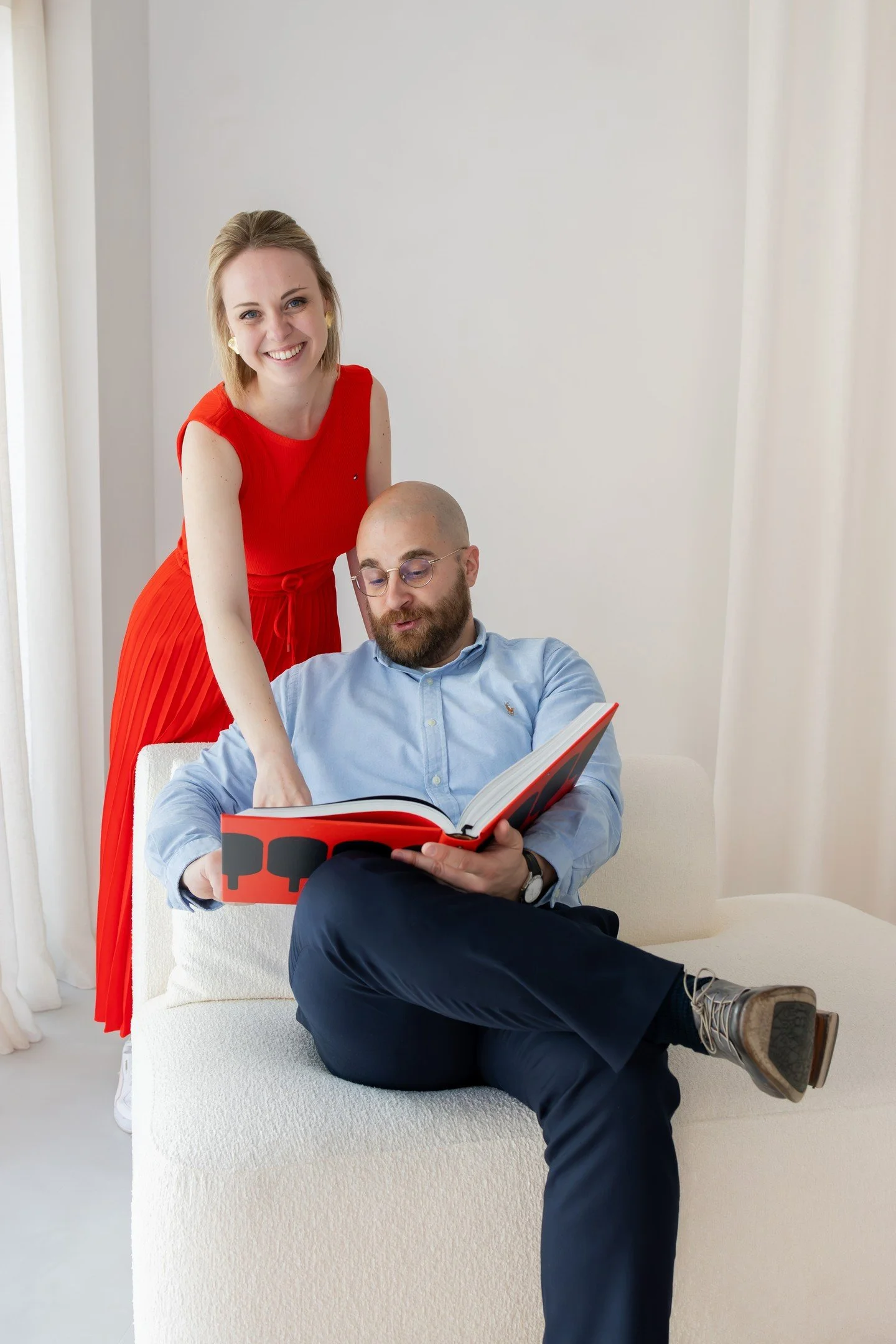 Ik kan het haast niet geloven.

Twee jaar geleden op deze datum werd ik officieel zelfstandige. Een fixerke. Iemand met liefde voor marketing en een passie voor grafisch ontwerp.

Op die twee jaar al een heleboel verschillende shifts meegemaakt. Miss