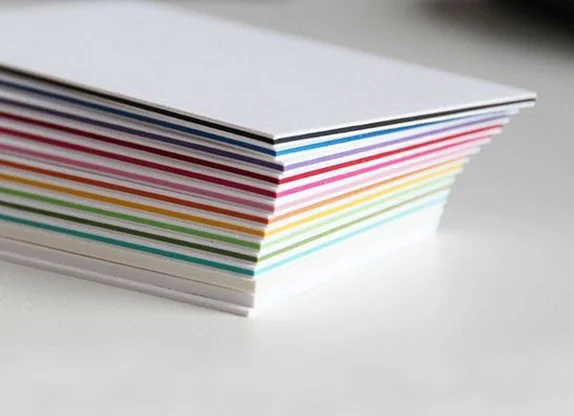 Papierwaren met gekleurde kern. Multiloft