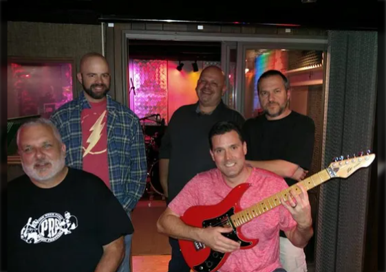 Live Music- Gravity’s Pull