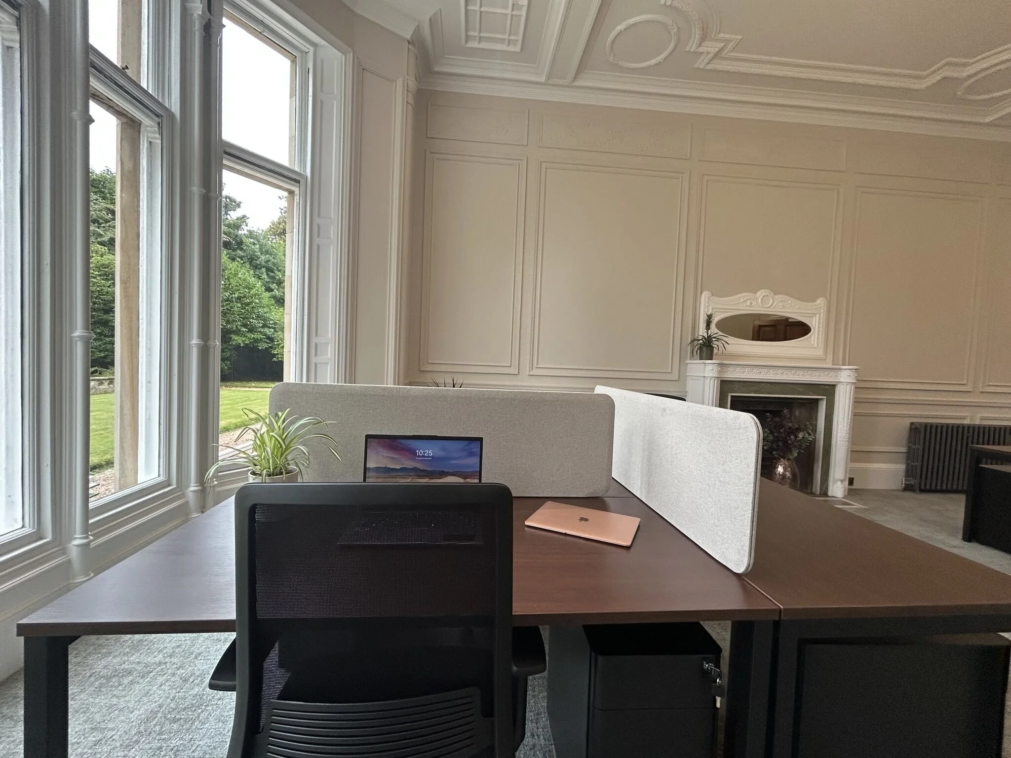 dedicated desk shared workspace room in dundee broughty ferry called Northwood House 1880