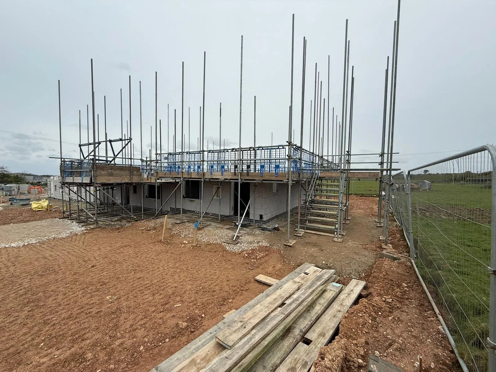 new build scaffolding solutions.jpeg