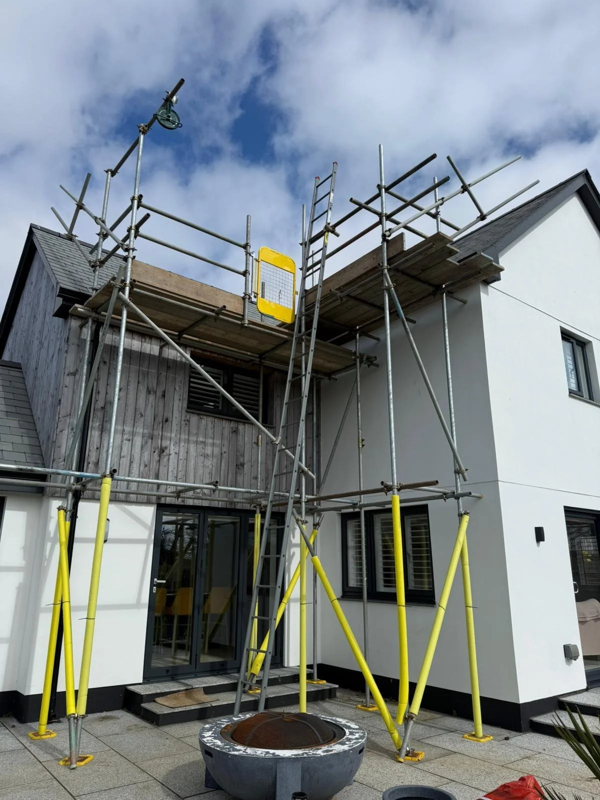 bespoke scaffolding solutions.jpeg