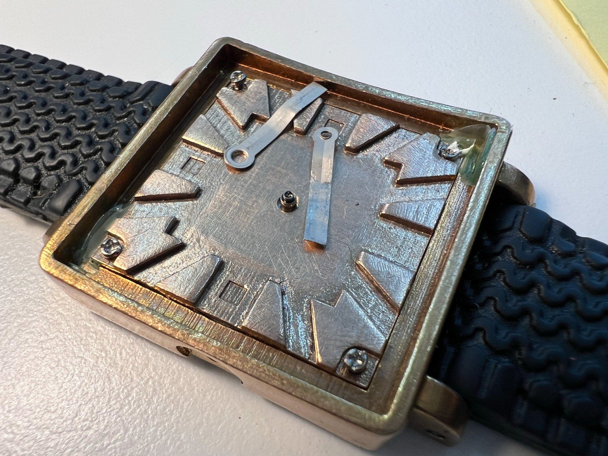 Early fully printed designs (bronze) highlighted process limitations