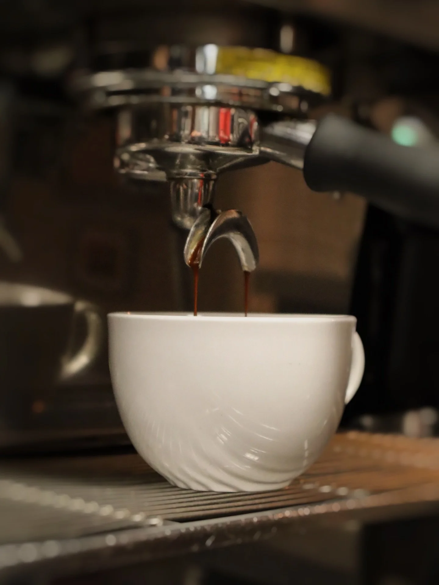 It&rsquo;s always a good day for coffee☕️

#espresso #lamarzocco #espressomachine #portafilter