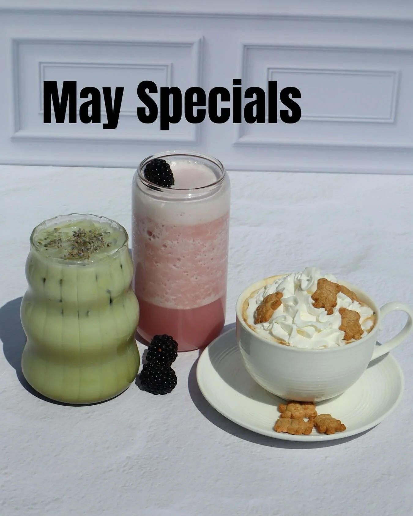 MAY SPECIALS💐

Teddy Graham Latte: a latte with brown sugar, caramel sauce, and macadamia nut perfect either iced or hot 

Mayflower Matcha: an iced matcha combining honey, lavender, vanilla and a splash of heavy cream.

Blackberry Peach Freeze Lotu