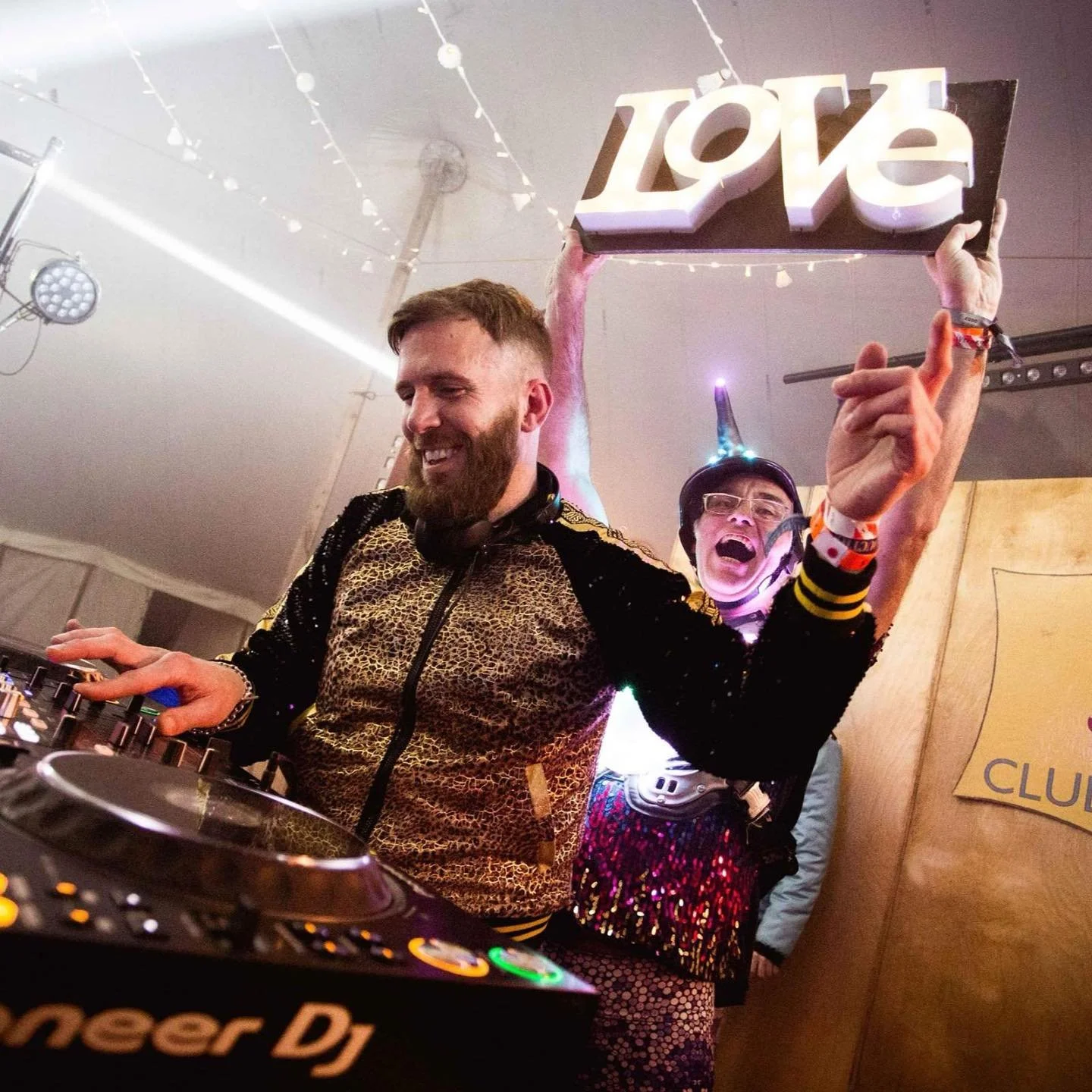 🪩The one and only @djmax_galactic 🪩