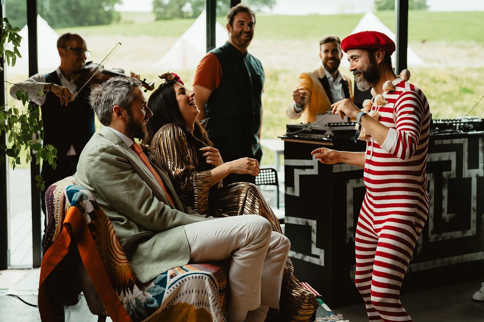 Host Kevin Campbell Davidson is hugely skilled at holding a room and making sure all your guests are having fun.