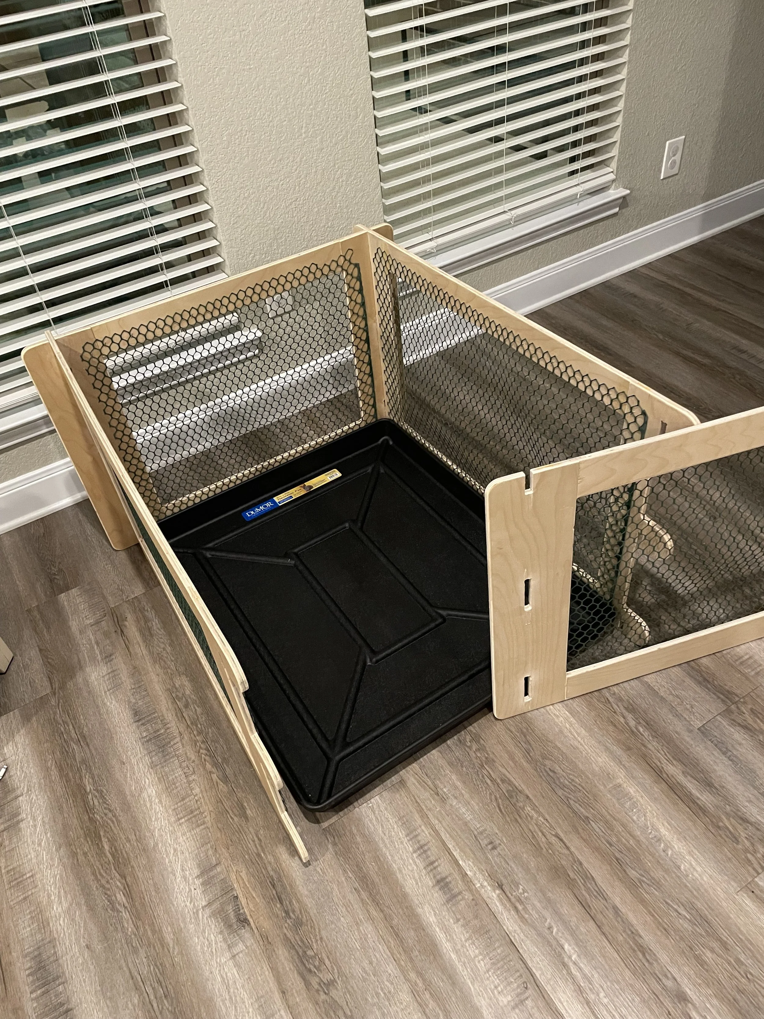 Classroom Brooder Pen-30 X 36 Inches, 24 inches tall