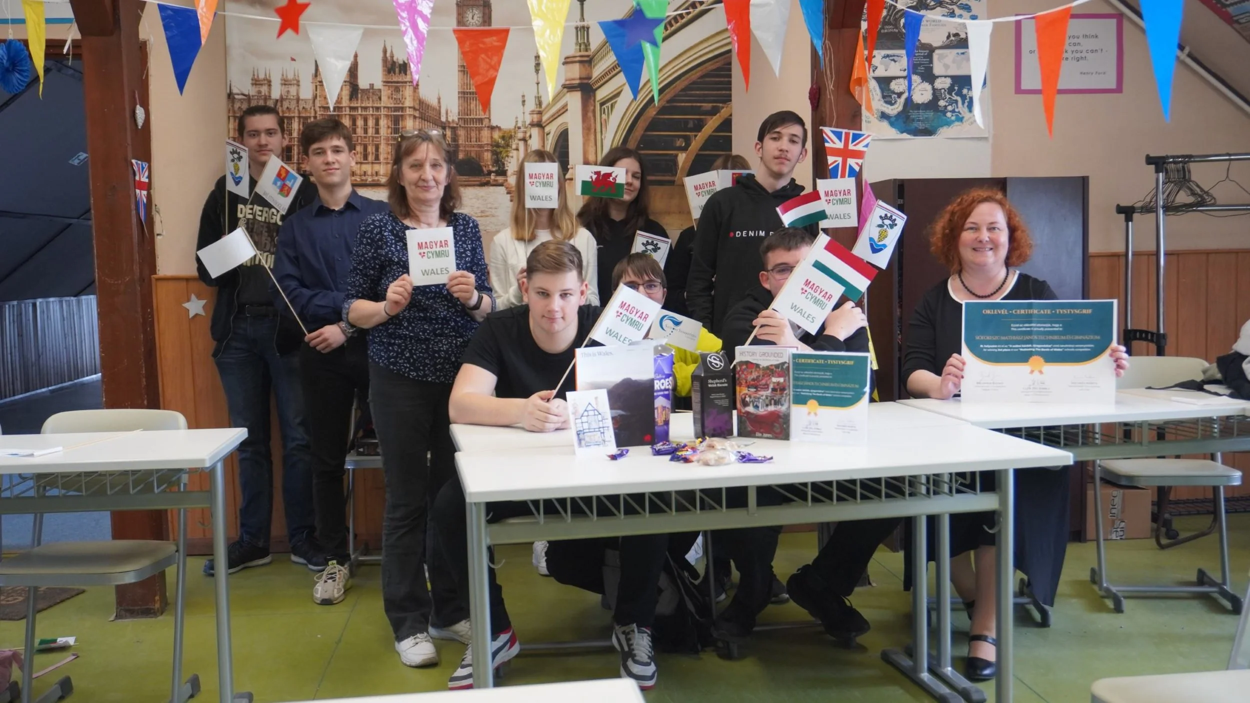 Students and teachers from "Mathiász János" Secondary, Vocational and Technical School of Siófok in Balatonboglár, Hungary, celebrating their 3rd place in Magyar Cymru's schools competition in 2022.