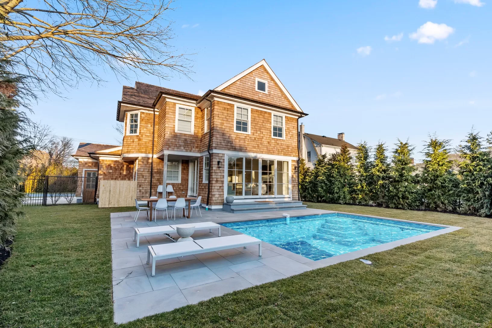 Compact Village Traditional