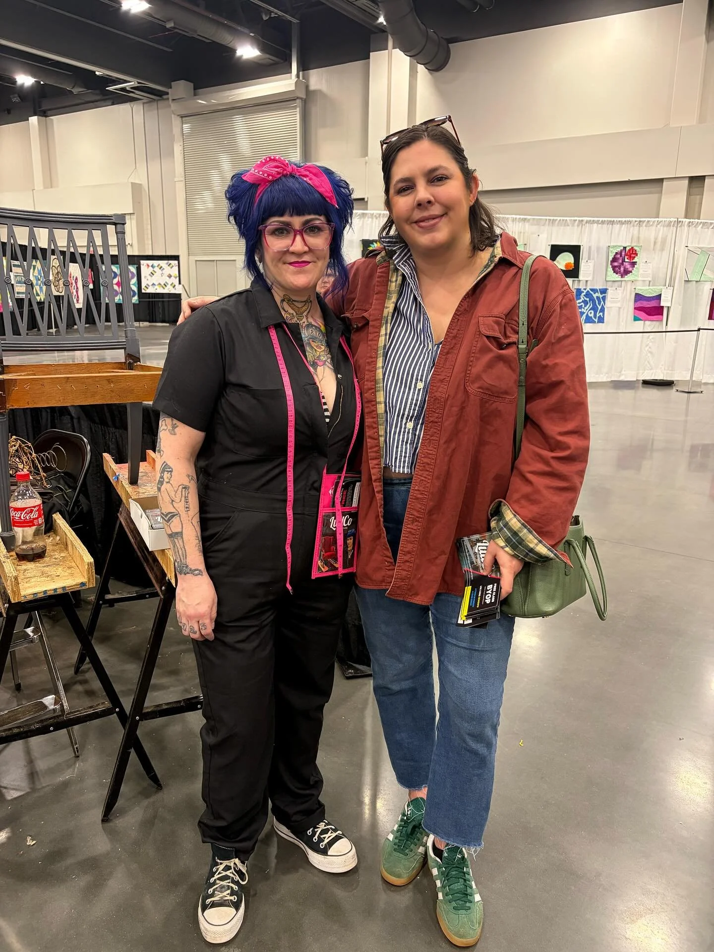 We visited the Sewing and Quilting Expo this month in Atlanta and got to learn and chat with so many vendors, but was especially excited to visit the @lull_co booth - an incredible resource in the craft and in business, it has been instrumental in @t
