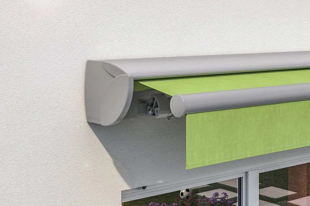 Varisol-Markise mit grünem Tuch im Detail