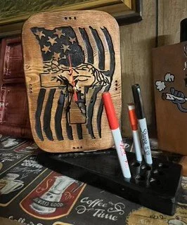 Custom Patriotic Faith Pen Holder Clock