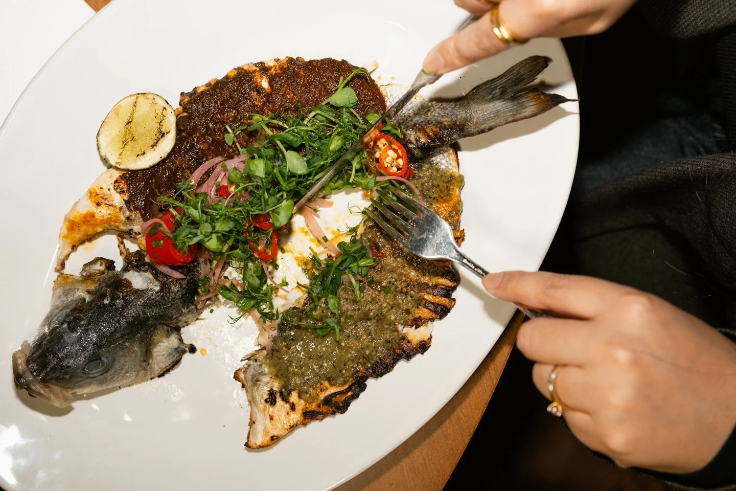 You can&rsquo;t resist it. You won&rsquo;t be able to. 🐟 

Whole Branzino. To share? To keep? Up to you. We just know it&rsquo;s THAT GOOD to not order it. 🤤

Salsa Roja x Salsa Verde

reserve via @opentable / wed - sun