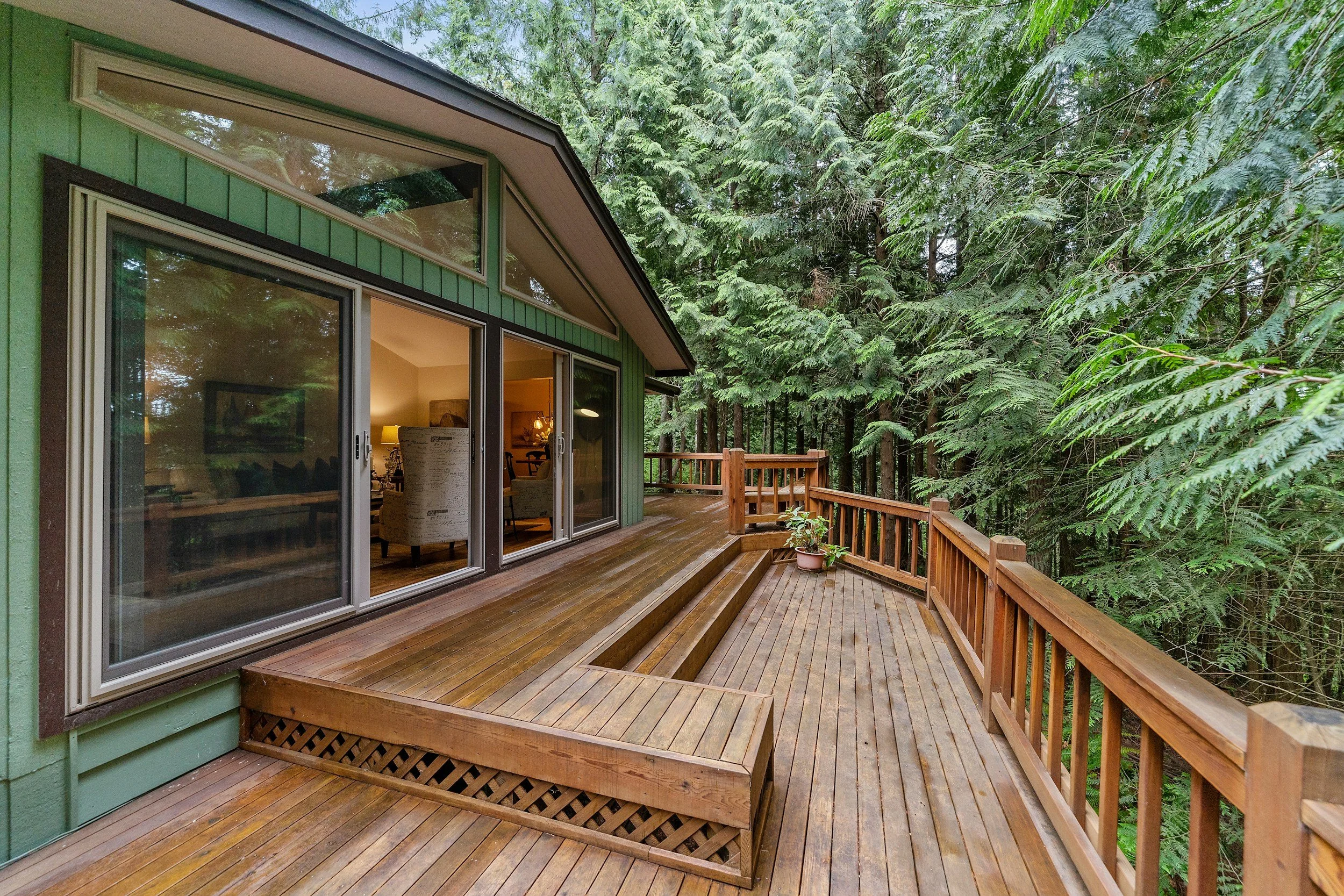 Deck Staining vs. Deck Painting: Which Holds Up Best in Michigan?