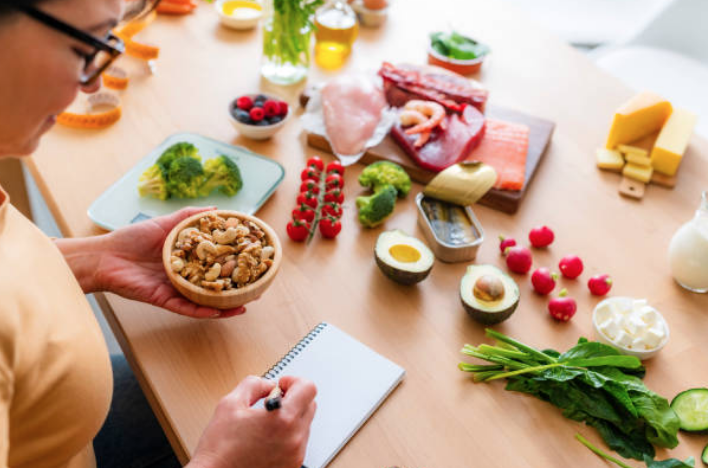 What the Research Actually Says About Fueling Female Athletes