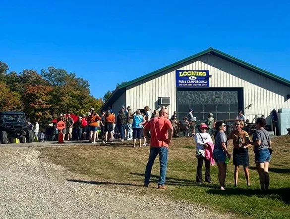 Loonies Pub & Campground