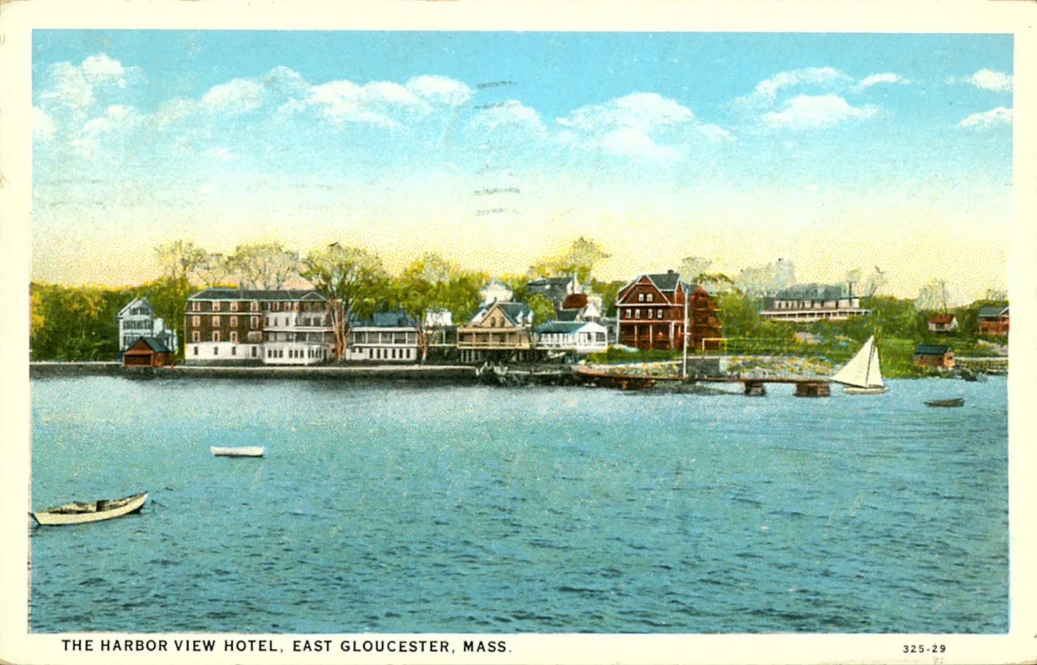 Postcard, The Harbor View Hotel, East Gloucester, Mass. Twachtman’s studio is the small building on the left. Courtesy Cape Ann Museum.