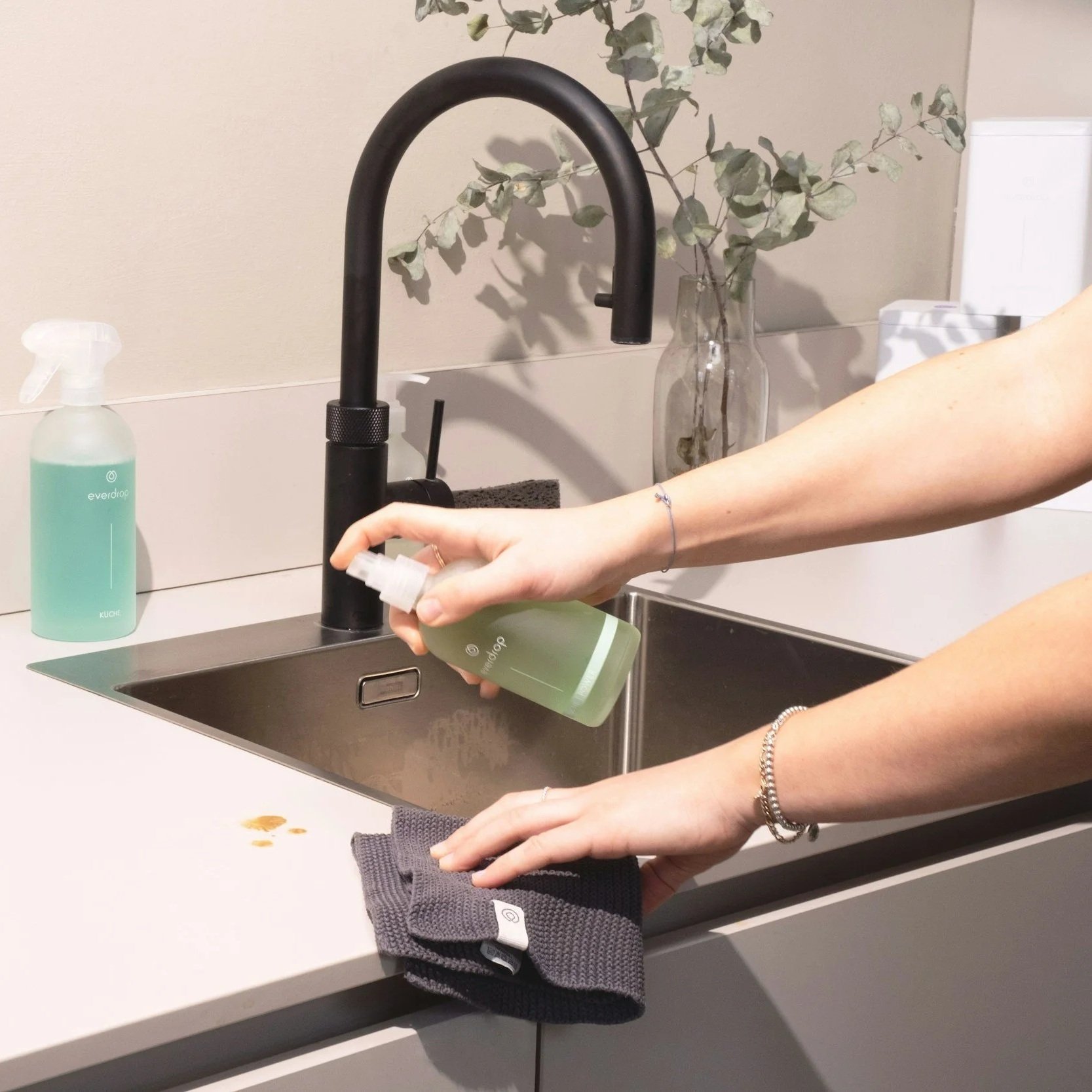 At Allscope FM, we deliver high-quality residential and commercial facilities management services, focused on reliability, compliance, and long-term value for property owners and occupants across the UK.