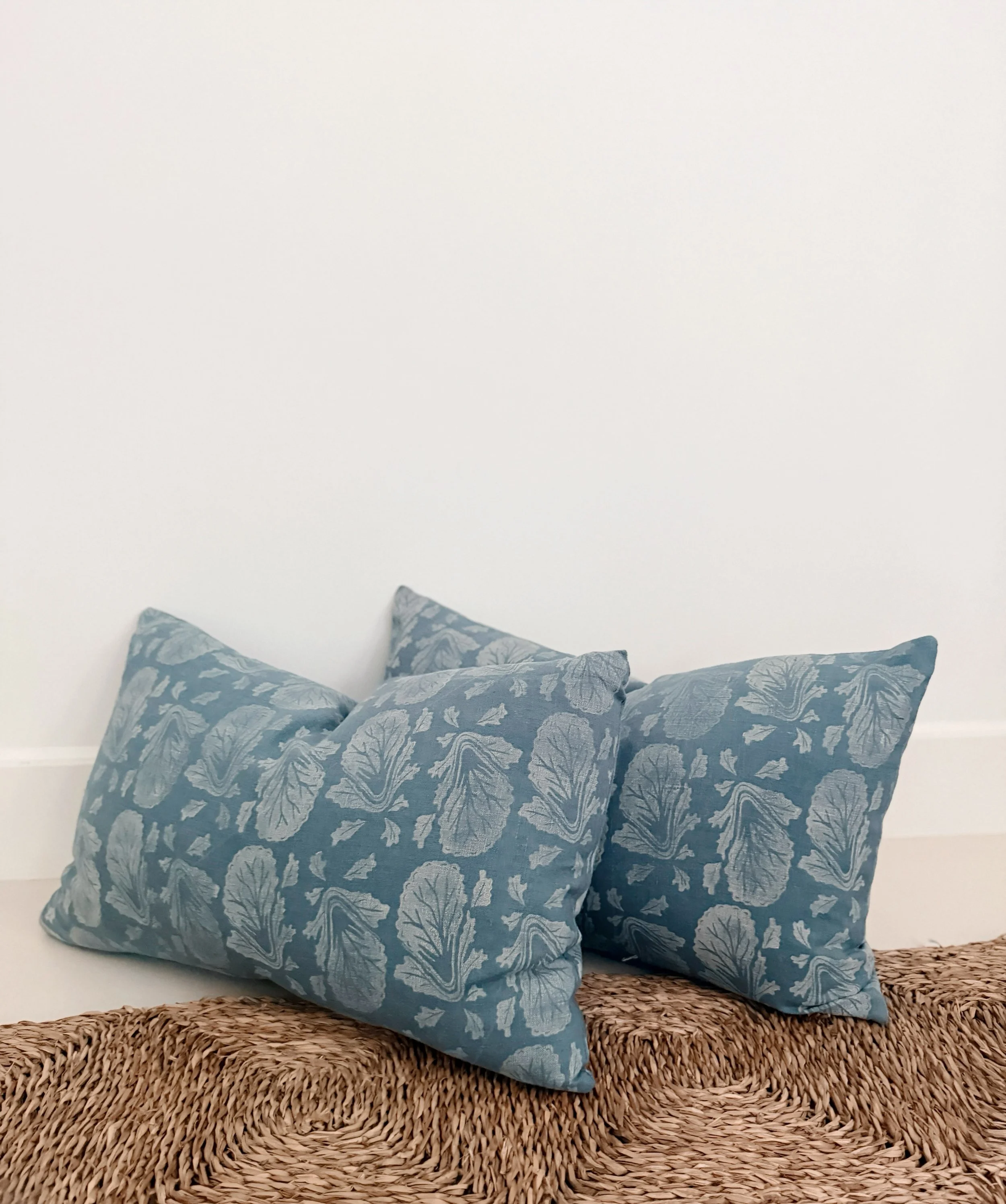 Napa cabbage, another motif I keep coming back to. Hand carved and printed on natural linen, and now made into a pair of cushions.