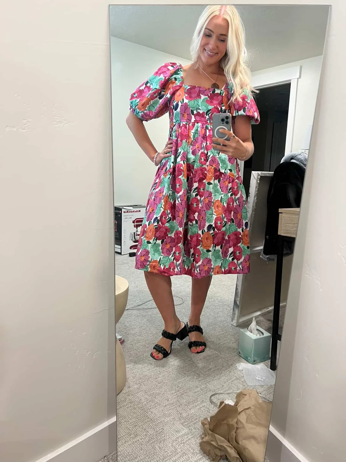 Mirror selfie to show off spray tan