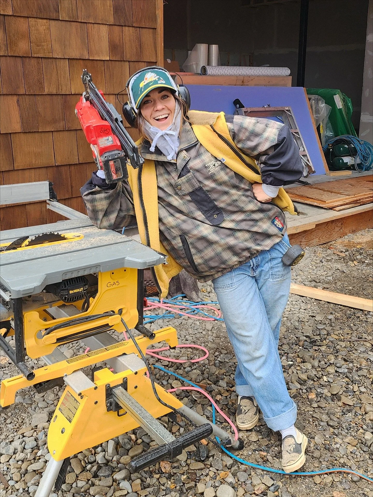 Week 40-41: Fall in Fernie 🍁🌞🧡
1. Power tools 
2. Style tool 
3. Snowy slopes 
4. Straightpiped
5. Bikes with bros 
6. Storage unit
7. Thanksgiving feast
8. Ball addict
9. I make bags 
10. Dreamies
11. Job interview 
12. Scenic
13. Buzzin wheels c