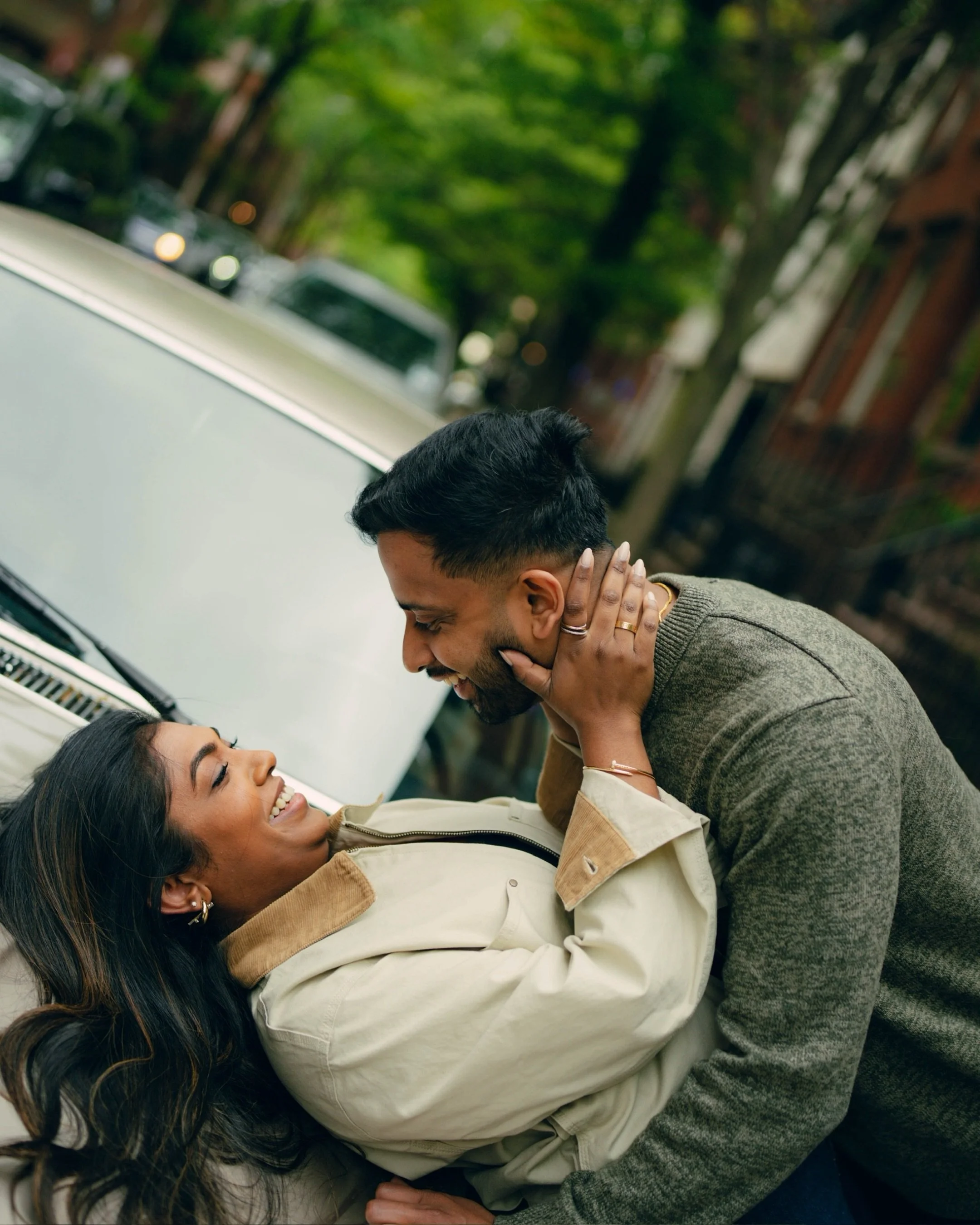 city love, genuine laughter, and the sweetest kind of chemistry 🤍 capturing couples in a way that feels effortless, romantic, and true to them every single time ✨ #CouplesPhotographer #EngagementPhotos #CouplePhotography #CandidPhotography #Romantic