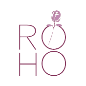 Logo mit einem Pfirsich und einer Rosenblüte, Schriftzug 'ROHO' in lila.