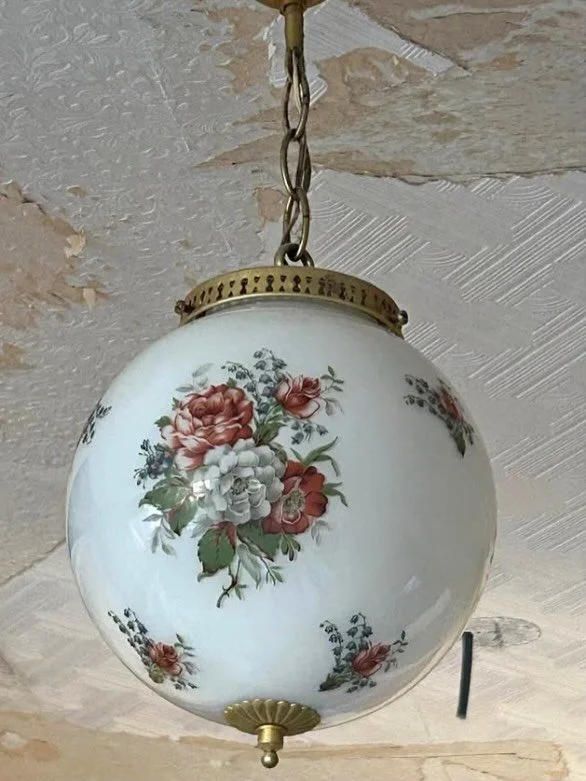 We&rsquo;ve just saved this beautiful vintage opaline glass light out of a Victorian property due for complete restoration. We&rsquo;ll get it home and give it a bit of a dust off then photograph it properly. It&rsquo;s bloody gorgeous and should go 