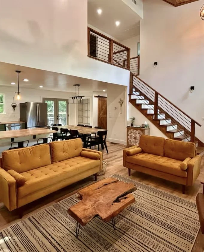 Clean, guest-ready living room and kitchen in a Flathead Valley property